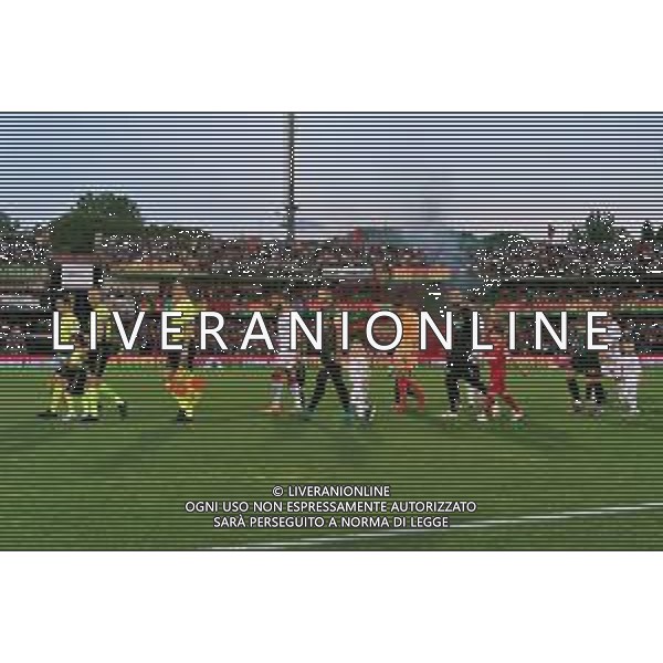TVEM the players of the two teams enter the field during the Italian Serie BKT playout match between Ternana Calcio vs SSC Bari on 23 May 2024 at the Libero Liberati stadium in Bari, Italy. Photo by Emmanuele Mastrodonato/ag. Aldo Liverani s.a.s./AGENZIA ALDO LIVERANI SAS
