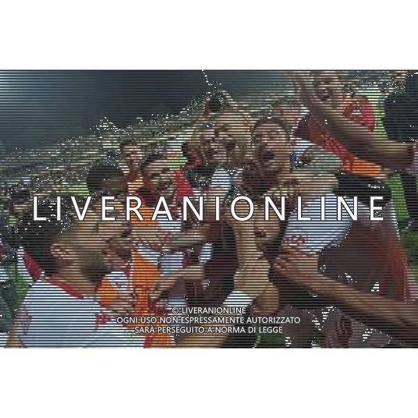 TVEM Players of SSC Bari celebrates the victory during the Italian Serie BKT playout match between Ternana Calcio vs SSC Bari on 23 May 2024 at the Libero Liberati stadium in Bari, Italy. Photo by Emmanuele Mastrodonato/ag. Aldo Liverani s.a.s./AGENZIA ALDO LIVERANI SAS