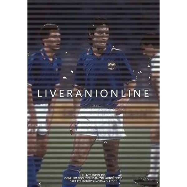 RETROSPETTIVA FERNANDO DE NAPOLI CALCIATORE NELLA FOTO FERNANDO DE NAPOLI CON LA MAGLIA DELLA NAZIONALE ITALIANA AG ALDO LIVERANI SAS