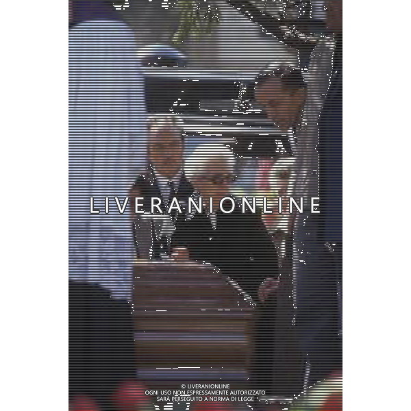 ST- RETROSPETTIVA MICHELE SINDONA AVVOCATO E BANCHIERE NELLA FOTO LA MOGLIE AI FUNERALI DEL BANCHIERE MICHELE SINDONA A MILANO AL CIMITERO MONUMENTALE IL GIORNO 25-03-1986 AG ALDO LIVERANI SAS 