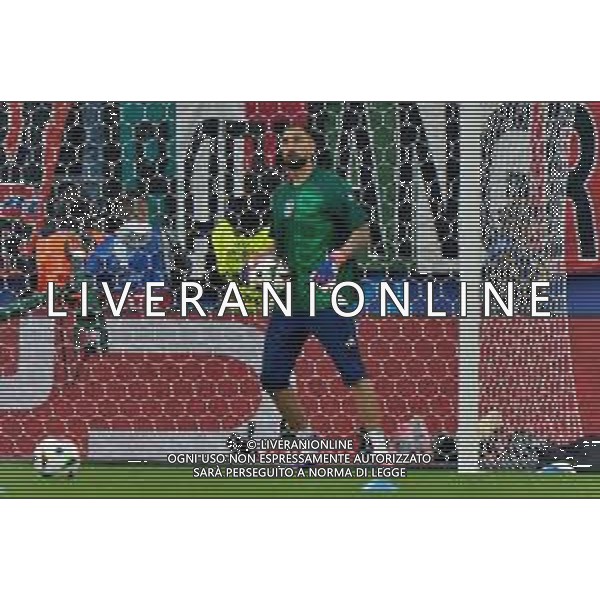 TVEM Gianluigi Donnarumma of Italy warms up during the UEFA EURO 2024 group stage match between Albania and Italy at Westfalenstadion on June 15, 2024 in Dortmund, Germany. Photo by Emmanuele Mastrodonato/ag. Aldo Liverani sas