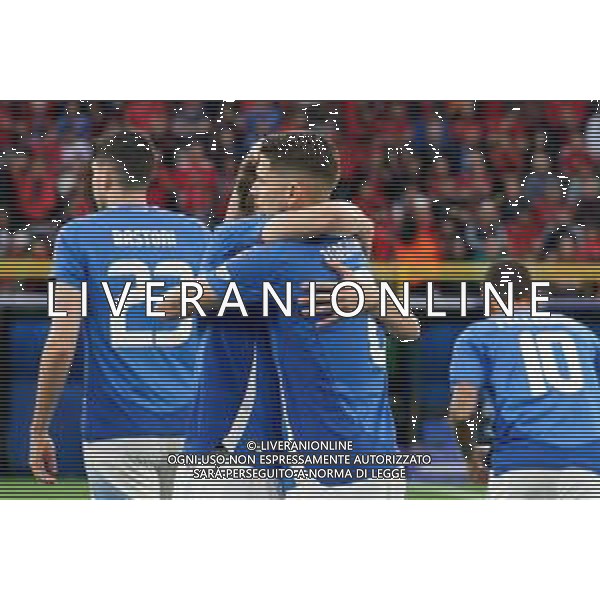 TVEM Jorginho of Italy hugs Nicolo Barella of Italy during the UEFA EURO 2024 group stage match between Albania and Italy at Westfalenstadion on June 15, 2024 in Dortmund, Germany. Photo by Emmanuele Mastrodonato/ag. Aldo Liverani sas