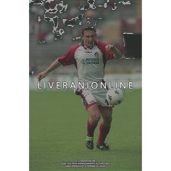 01-11-2000 GENOVA CAMPIONATO DI CALCIO SERIE B GENOA-COSENZA 2-1 NELLA FOTO GIANLUCA SAVOLDI AG ALDO LIVERANI SAS