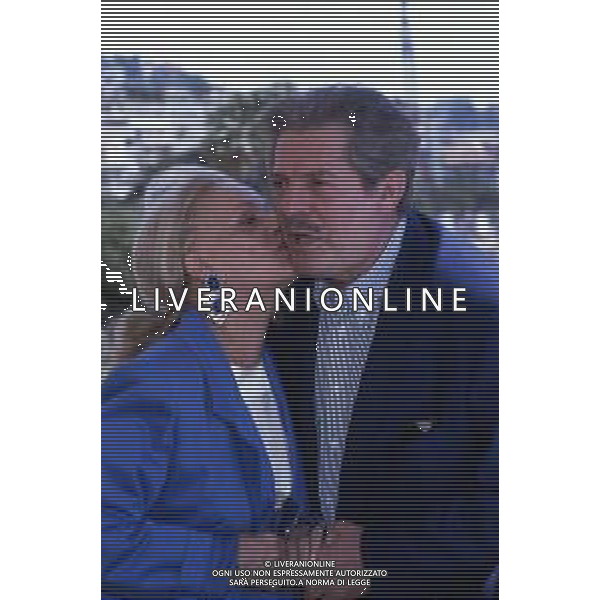 DIAP- RETROSPETTIVA MARCELLO MASTROIANNI ATTORE NELLA FOTO MARCELLO MASTROIANNI CON JEAN MOREAU AL FESTIVAL INTERNAZIONALE DEL CINEMA DI CANNES NELL\'ANNO 1991 AG ALDO LIVERANI SAS