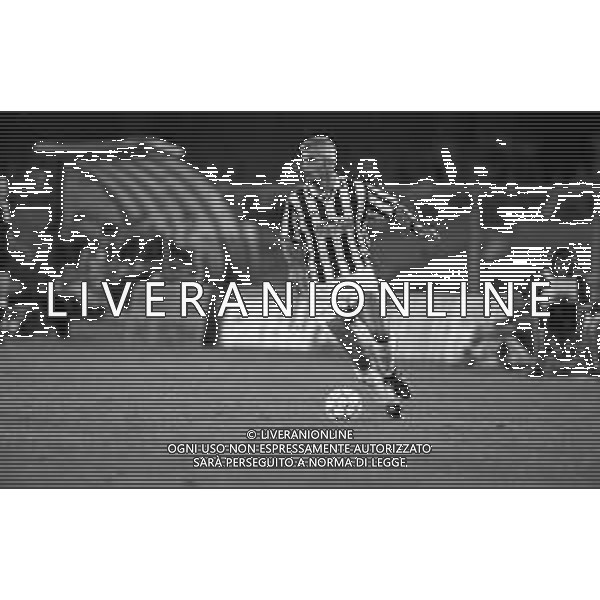 Neg- RETROSPETTIVA FABRIZIO RAVANELLI CALCIATORE NELLA FOTO CON LA MAGLIA DELLA JUVENTUS CALCIO NELL\'ANNO 1994-1995 AG AGENZIA ALDO LIVERANI SAS