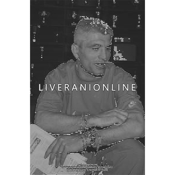 Neg- RETROSPETTIVA FABRIZIO RAVANELLI CALCIATORE NELLA FOTO CON LA MAGLIA DELLA NAZIONALE ITALIANA NELL\'ANNO 1995 (PRIMA CONVOCAZIONE) AG AGENZIA ALDO LIVERANI SAS