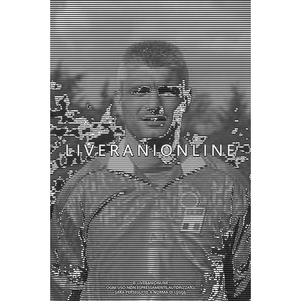 Neg- RETROSPETTIVA FABRIZIO RAVANELLI CALCIATORE NELLA FOTO CON LA MAGLIA DELLA NAZIONALE ITALIANA NELL\'ANNO 1995 (PRIMI PIANI) AG AGENZIA ALDO LIVERANI SAS