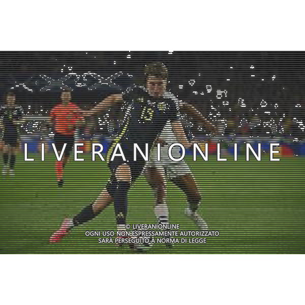Scozia vs Svizzera - UEFA EURO 2024 nella foto Jack Hendry (Scozia) in anticipo su Dan Ndoye (Svizzera) Colonia (GER) 19-06-2024 Cologne Stadium - RheinEnergieStadion Campionato Europeo di Calcio - UEFA EURO 2024 fase a gironi - 2a giornata Gruppo A foto Roberto Garavaglia/Agenzia Aldo Liverani sas/AGENZIA AGENZIA ALDO LIVERANI SAS
