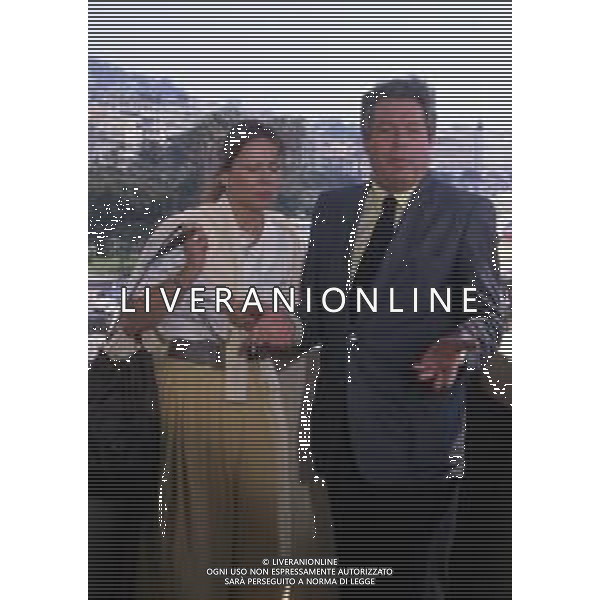 diap-MARCELLO MASTROIANNI, attore cinematografico italiano - RETROSPETTIVA  nella foto Marcello Mastroianni a Cannes nel 1987 Marthe Keller ©ARCHIVIO / AGENZIA ALDO LIVERANI SAS 