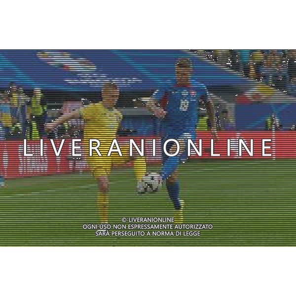 TVEM Oleksandr Zinchenko in action against Juraj Kucka of Slovakia during the UEFA EURO 2024 group stage match between Slovakia and Ukraine at Dusseldorf Arena on June 21, 2024 in Dusseldorf, Germany. Photo by Emmanuele Mastrodonato/ag. Aldo Liverani sas/AGENZIA ALDO LIVERANI SAS