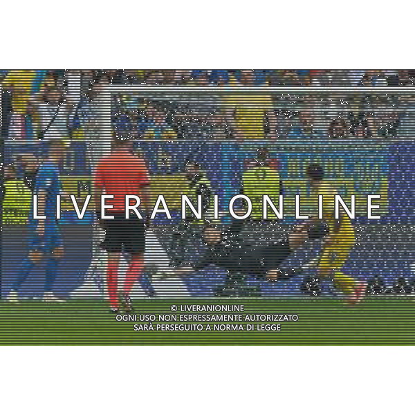 TVEM Mykola Shaparenko of Ukraine scores a goal of 1-1 during the UEFA EURO 2024 group stage match between Slovakia and Ukraine at Dusseldorf Arena on June 21, 2024 in Dusseldorf, Germany. Photo by Emmanuele Mastrodonato/ag. Aldo Liverani sas/AGENZIA ALDO LIVERANI SAS