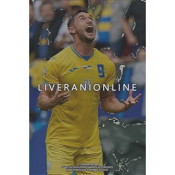 TVEM Roman Yaremchuk of Ukraine celebrates after scoring a goal during the UEFA EURO 2024 group stage match between Slovakia and Ukraine at Dusseldorf Arena on June 21, 2024 in Dusseldorf, Germany. Photo by Emmanuele Mastrodonato/ag. Aldo Liverani sas/AGENZIA ALDO LIVERANI SAS