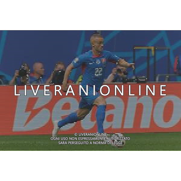 TVEM Stanislav Lobotka of Slovakia during the UEFA EURO 2024 group stage match between Slovakia and Ukraine at Dusseldorf Arena on June 21, 2024 in Dusseldorf, Germany. Photo by Emmanuele Mastrodonato/ag. Aldo Liverani sas/AGENZIA ALDO LIVERANI SAS