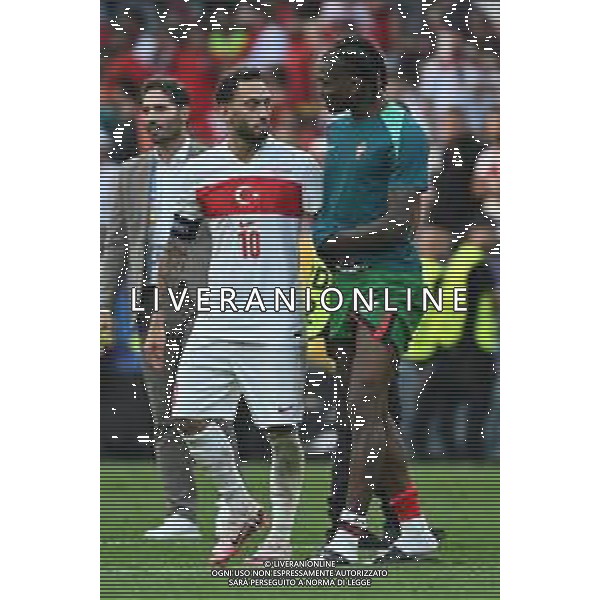 Turchia vs Portogallo - UEFA EURO 2024 nella foto Hakan Calhanoglu (Turchia) e Rafael Leao (Portogallo) si salutano a fine gara Dortmund (GER) 22-06-2024 BVB Stadion Dortmund - Westfalenstadion Signal Iduna Park Campionato Europeo di Calcio - UEFA EURO 2024 fase a gironi - 2a giornata Gruppo F foto Roberto Garavaglia/Agenzia Aldo Liverani sas/AGENZIA ALDO LIVERANI SAS