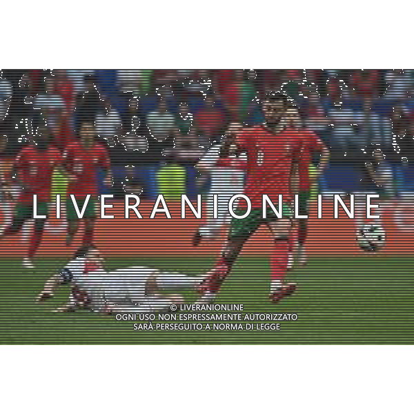 Turchia vs Portogallo - UEFA EURO 2024 nella foto Hakan Calhanoglu (Turchia) SX e Bruno Fernandes (Portogallo) DX Dortmund (GER) 22-06-2024 BVB Stadion Dortmund - Westfalenstadion Signal Iduna Park Campionato Europeo di Calcio - UEFA EURO 2024 fase a gironi - 2a giornata Gruppo F foto Roberto Garavaglia/Agenzia Aldo Liverani sas/AGENZIA ALDO LIVERANI SAS