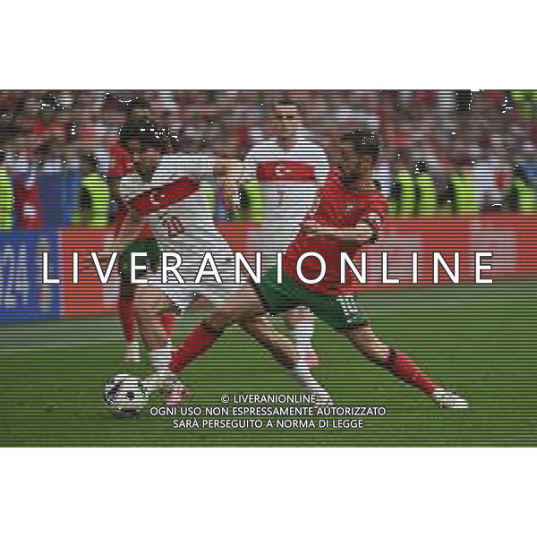 Turchia vs Portogallo - UEFA EURO 2024 nella foto Ferdi Kadioglu (Turchia) e Bernardo Silva (Portogallo) Dortmund (GER) 22-06-2024 BVB Stadion Dortmund - Westfalenstadion Signal Iduna Park Campionato Europeo di Calcio - UEFA EURO 2024 fase a gironi - 2a giornata Gruppo F foto Roberto Garavaglia/Agenzia Aldo Liverani sas/AGENZIA ALDO LIVERANI SAS