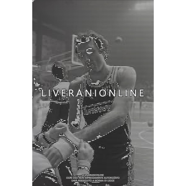 NEG-RETROSPETTIVA DINO MENEGHIN BASKET NELLA FOTO DINO MENEGHIN CON LA MAGLIA TURISANDA VARESE NELL\'ANNO 1980-81 AG ALDO LIVERANI SAS