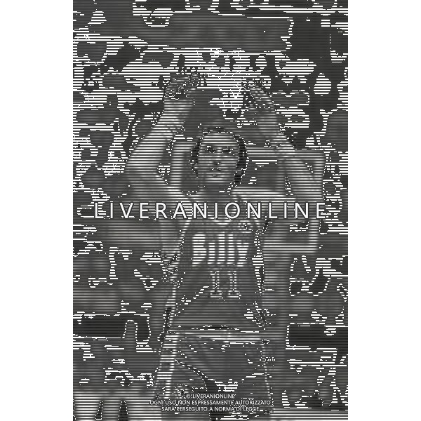 NEG-RETROSPETTIVA DINO MENEGHIN BASKET NELLA FOTO DINO MENEGHIN CON LA MAGLIA BILLY MILANO NELL\'ANNO 1981-82 AG ALDO LIVERANI SAS