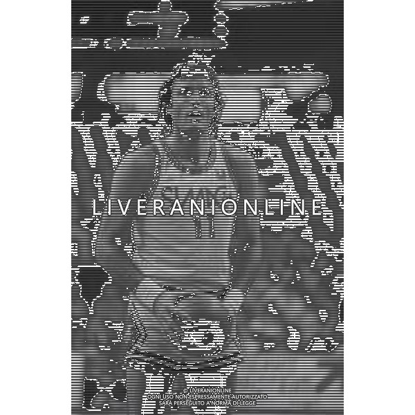 NEG-RETROSPETTIVA DINO MENEGHIN BASKET NELLA FOTO DINO MENEGHIN CON LA MAGLIA SIMAC MILANO NELL\'ANNO 1983-84 AG ALDO LIVERANI SAS
