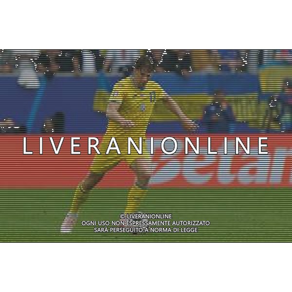 TVEM Illia Zabarnyi of Ukraine during the UEFA EURO 2024 group stage match between Slovakia and Ukraine at Dusseldorf Arena on June 21, 2024 in Dusseldorf, Germany. Photo by Emmanuele Mastrodonato/ag. Aldo Liverani sas/AGENZIA ALDO LIVERANI SAS