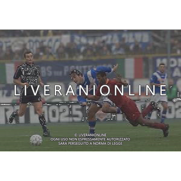 17-02-2002 BRESCIA-CAMPIONATO DI CALCIO SERIE A BRESCIA-ROMA NELLA FOTO LUCA TONI-ALDAIR AG ALDO LIVERANI SAS