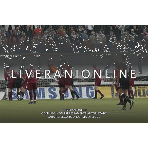 07-04-2002 VENEZIA-CAMPIONATO DI CALCIO SERIE A VENEZIA -ROMA 2-2 NELLA FOTO AZIONE DI GIOCO AG ALDO LIVERANI SAS