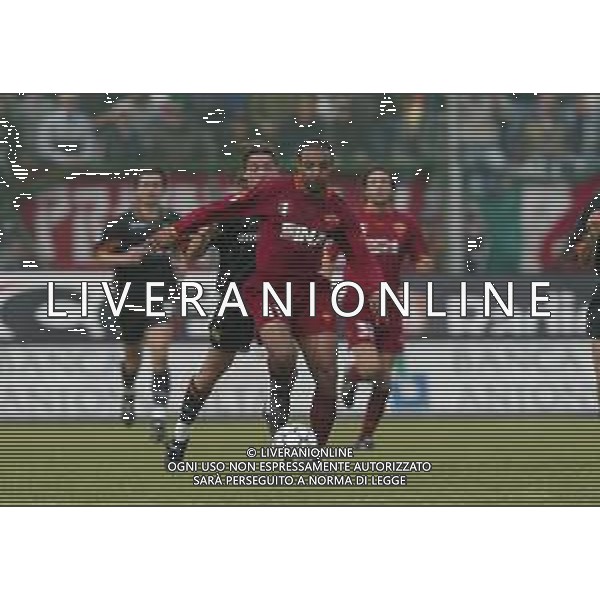 07-04-2002 VENEZIA-CAMPIONATO DI CALCIO SERIE A VENEZIA -ROMA 2-2 NELLA FOTO FERREIRA EMERSON AG ALDO LIVERANI SAS