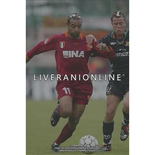 07-04-2002 VENEZIA-CAMPIONATO DI CALCIO SERIE A VENEZIA -ROMA 2-2 NELLA FOTO FERREIRA EMERSON AG ALDO LIVERANI SAS
