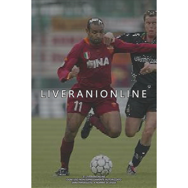07-04-2002 VENEZIA-CAMPIONATO DI CALCIO SERIE A VENEZIA -ROMA 2-2 NELLA FOTO FERREIRA EMERSON AG ALDO LIVERANI SAS
