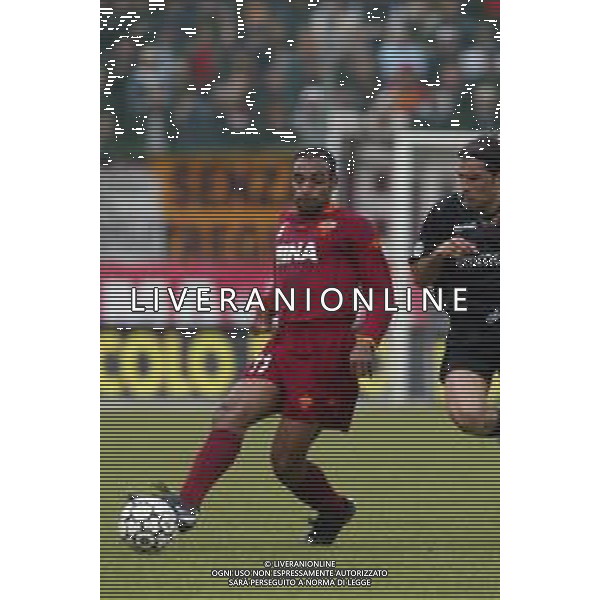 07-04-2002 VENEZIA-CAMPIONATO DI CALCIO SERIE A VENEZIA -ROMA 2-2 NELLA FOTO FERREIRA EMERSON AG ALDO LIVERANI SAS
