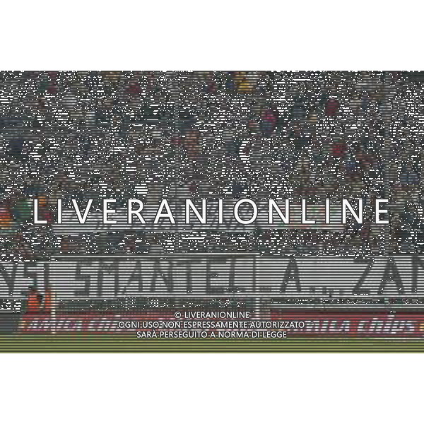 07-04-2002 VENEZIA-CAMPIONATO DI CALCIO SERIE A VENEZIA -ROMA 2-2 NELLA FOTO TIFOSI VENEZIA STRISCIONE PER FERMARE LA GUERRA IN PALESTINA AG ALDO LIVERANI SAS