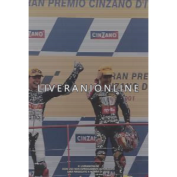 DIAP-RETROSPETTIVA TETSUYA HARADA MOTOCICLISMO NELLA FOTO TETSUYA HARADA NELL\'ANNO 2001 CON ROLFO E MARCO MELANDRI  AG CONTROLUCE-AG ALDO LIVERANI SAS