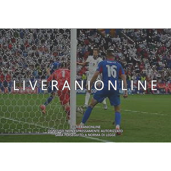 Inghilterra vs Slovacchia - UEFA EURO 2024 nella foto Harry Kane (Inghilterra) segna il gol del 2 a 1 Gelsenkirchen (GER) 30-06-2024 Arena AufSchalke - Veltins-Arena Campionato Europeo di Calcio - UEFA EURO 2024 ottavi di finale foto Roberto Garavaglia/Agenzia Aldo Liverani sas
