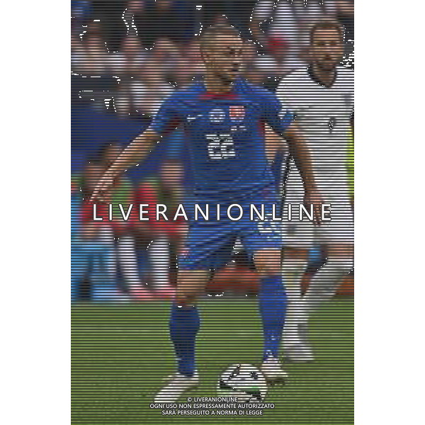 Inghilterra vs Slovacchia - UEFA EURO 2024 nella foto Stanislav Lobotka (Slovacchia) Gelsenkirchen (GER) 30-06-2024 Arena AufSchalke - Veltins-Arena Campionato Europeo di Calcio - UEFA EURO 2024 ottavi di finale foto Roberto Garavaglia/Agenzia Aldo Liverani sas