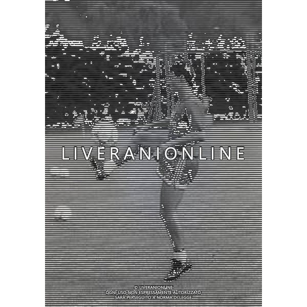 NEG- 1989 MEZZANO DI PRIMIERO RITIRO ESTIVO BARI CALCIO NELLA FOTO CARLO PERRONE AG ALDO LIVERANI SAS