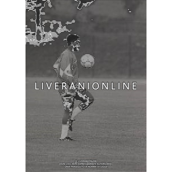 NEG- 1989 MEZZANO DI PRIMIERO RITIRO ESTIVO BARI CALCIO NELLA FOTO GERSON AG ALDO LIVERANI SAS