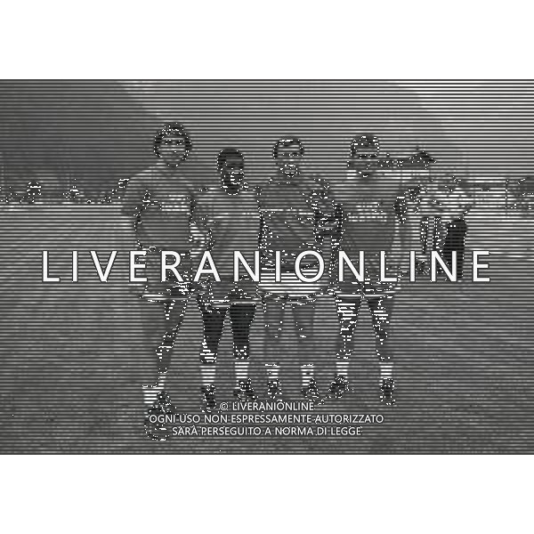 NEG- 1989 MEZZANO DI PRIMIERO RITIRO ESTIVO BARI CALCIO NELLA FOTO NESTOR LORENZO-GERSON-GAETANO SALVEMINI E MASSIMO BRAMBATI AG ALDO LIVERANI SAS 