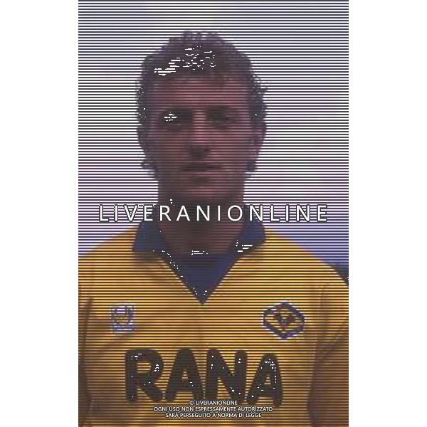 DIAP-RETROSPETTIVA CLAUDIO LUNINI CALCIATORE NELLA FOTO CLAUDIO LUNINI CON LA MAGLIA DEL VERONA CALCIO CALCIO ANNO 1990-1991 AG ALDO LIVERANI SAS