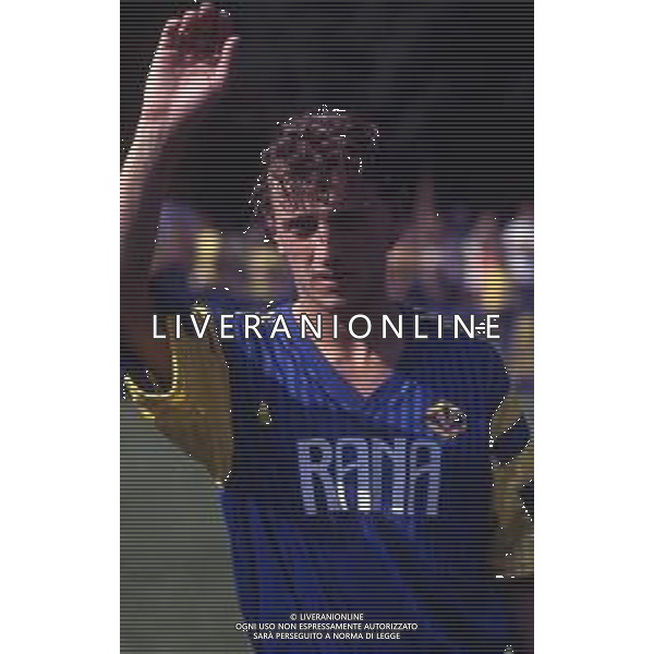 DIAP-RETROSPETTIVA CLAUDIO LUNINI CALCIATORE NELLA FOTO CLAUDIO LUNINI CON LA MAGLIA DEL VERONA CALCIO CALCIO ANNO 1990-1991 AG ALDO LIVERANI SAS