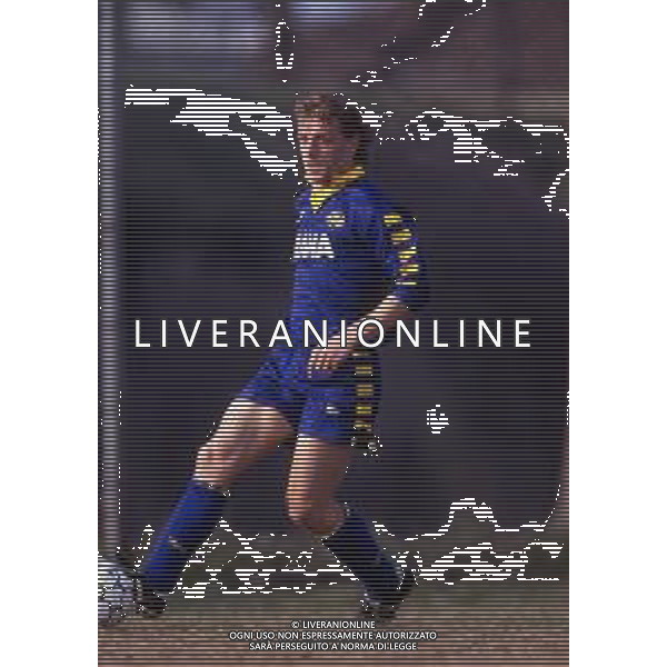 DIAP-RETROSPETTIVA CLAUDIO LUNINI CALCIATORE NELLA FOTO CLAUDIO LUNINI CON LA MAGLIA DEL VERONA CALCIO CALCIO ANNO 1990-1991 AG ALDO LIVERANI SAS