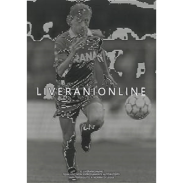 ST-RETROSPETTIVA CLAUDIO LUNINI CALCIATORE NELLA FOTO CLAUDIO LUNINI CON LA MAGLIA DEL VERONA CALCIO CALCIO ANNO 1990-1991 AG ALDO LIVERANI SAS