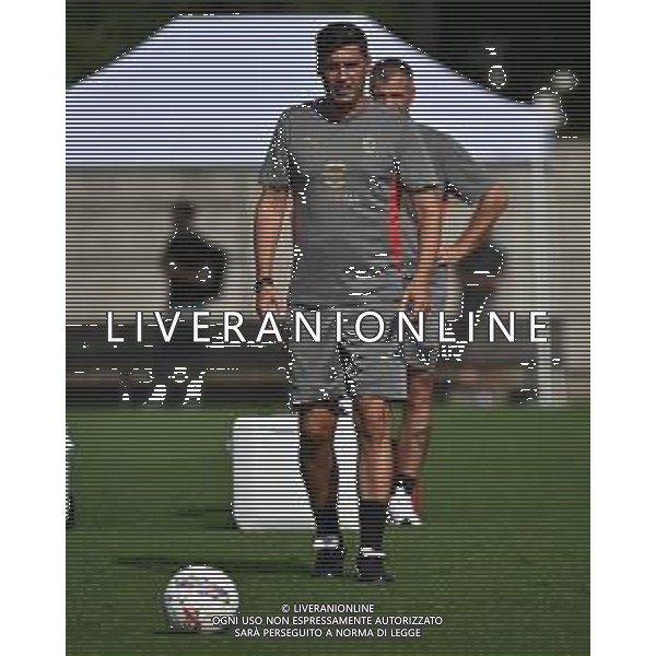 TVRG Primo allenamento Milan nella foto Paulo Fonseca allenatore Milan Carnago (VA) 08-07-2024 Primo allenamento del Milan presso il centro sportivo Milanello in preparazione della stagione 2024-2025 foto Roberto Garavaglia/Agenzia Aldo Liverani sas