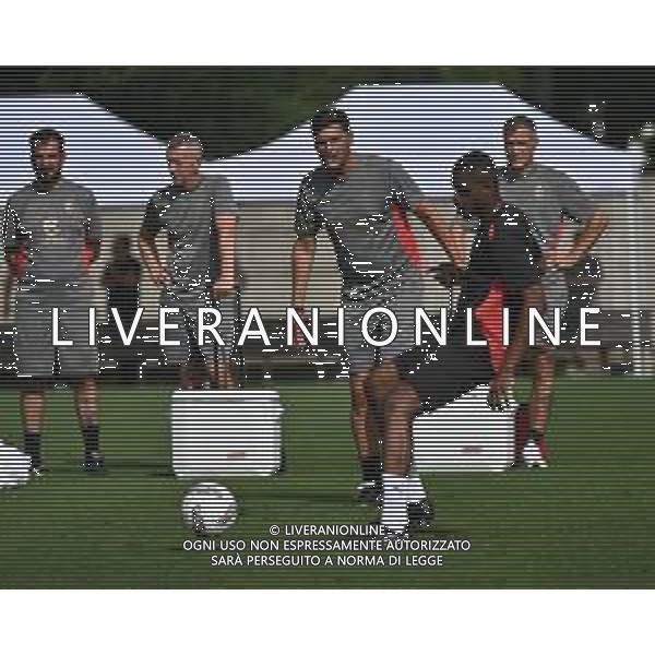TVRG Primo allenamento Milan nella foto Paulo Fonseca allenatore Milan Carnago (VA) 08-07-2024 Primo allenamento del Milan presso il centro sportivo Milanello in preparazione della stagione 2024-2025 foto Roberto Garavaglia/Agenzia Aldo Liverani sas
