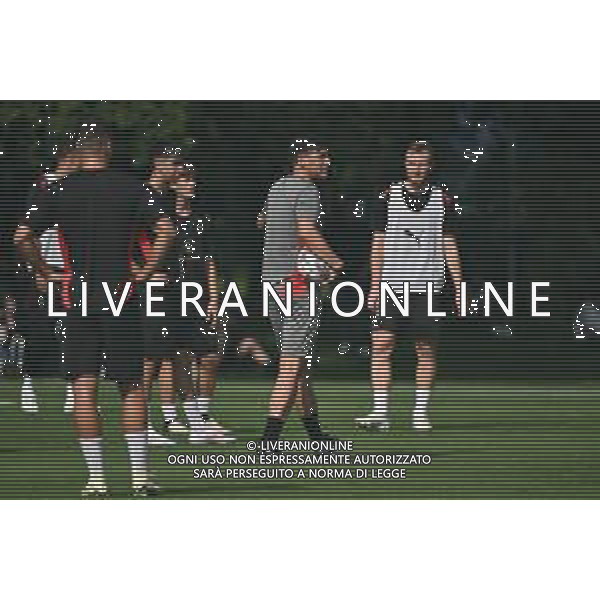 TVRG Primo allenamento Milan nella foto Paulo Fonseca allenatore Milan Carnago (VA) 08-07-2024 Primo allenamento del Milan presso il centro sportivo Milanello in preparazione della stagione 2024-2025 foto Roberto Garavaglia/Agenzia Aldo Liverani sas