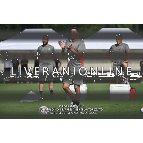 TVRG Primo allenamento Milan nella foto Paulo Fonseca allenatore Milan Carnago (VA) 08-07-2024 Primo allenamento del Milan presso il centro sportivo Milanello in preparazione della stagione 2024-2025 foto Roberto Garavaglia/Agenzia Aldo Liverani sas