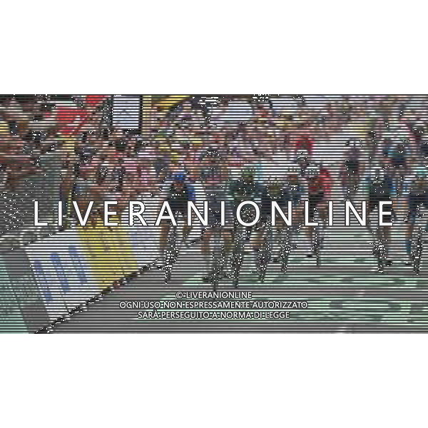 09-07-2024 Tour De France; Tappa 10 Orleans - Saint Amand Montrond; 2024, Alpecin - Deceuninck; 2024, Intermarche - Wanty; 2024, Visma - Lease A Bike; Philipsen, Jasper; Gyrmai Hailu, Biniam; Van Aert, Wout; Saint Amand Montrond; FOTO STEFANO SIROTTI-AG ALDO LIVERANI SAS ©SIROTTI/AGENZIA ALDO LIVERANI SAS
