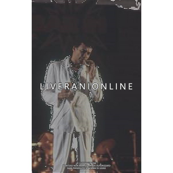 Dia-RETROSPETTIVA PINO D\'ANGIO\' CANTANTE NELLA FOTO PINO D\'ANGIO\' AL FESTIVALBAR NELL\'ANNO 1981 ALL\'ARENA DI VERONA AG ALDO LIVERANI SAS