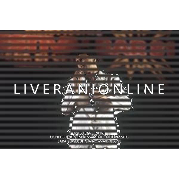 Dia-RETROSPETTIVA PINO D\'ANGIO\' CANTANTE NELLA FOTO PINO D\'ANGIO\' AL FESTIVALBAR NELL\'ANNO 1981 ALL\'ARENA DI VERONA AG ALDO LIVERANI SAS