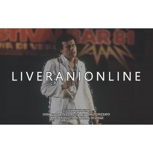 Dia-RETROSPETTIVA PINO D\'ANGIO\' CANTANTE NELLA FOTO PINO D\'ANGIO\' AL FESTIVALBAR NELL\'ANNO 1981 ALL\'ARENA DI VERONA AG ALDO LIVERANI SAS