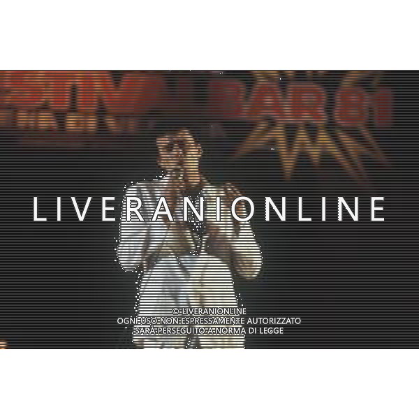 Dia-RETROSPETTIVA PINO D\'ANGIO\' CANTANTE NELLA FOTO PINO D\'ANGIO\' AL FESTIVALBAR NELL\'ANNO 1981 ALL\'ARENA DI VERONA AG ALDO LIVERANI SAS